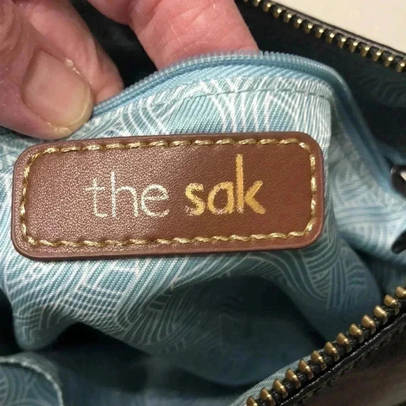 The Sack leather shoulder/crossbody bag - Picture 7 of 9